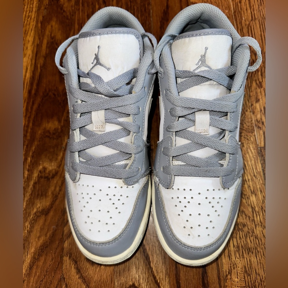 Air Jordan 1 Low GS “Vintage Grey”